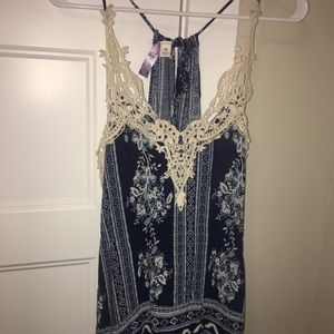 Flowy boutique top